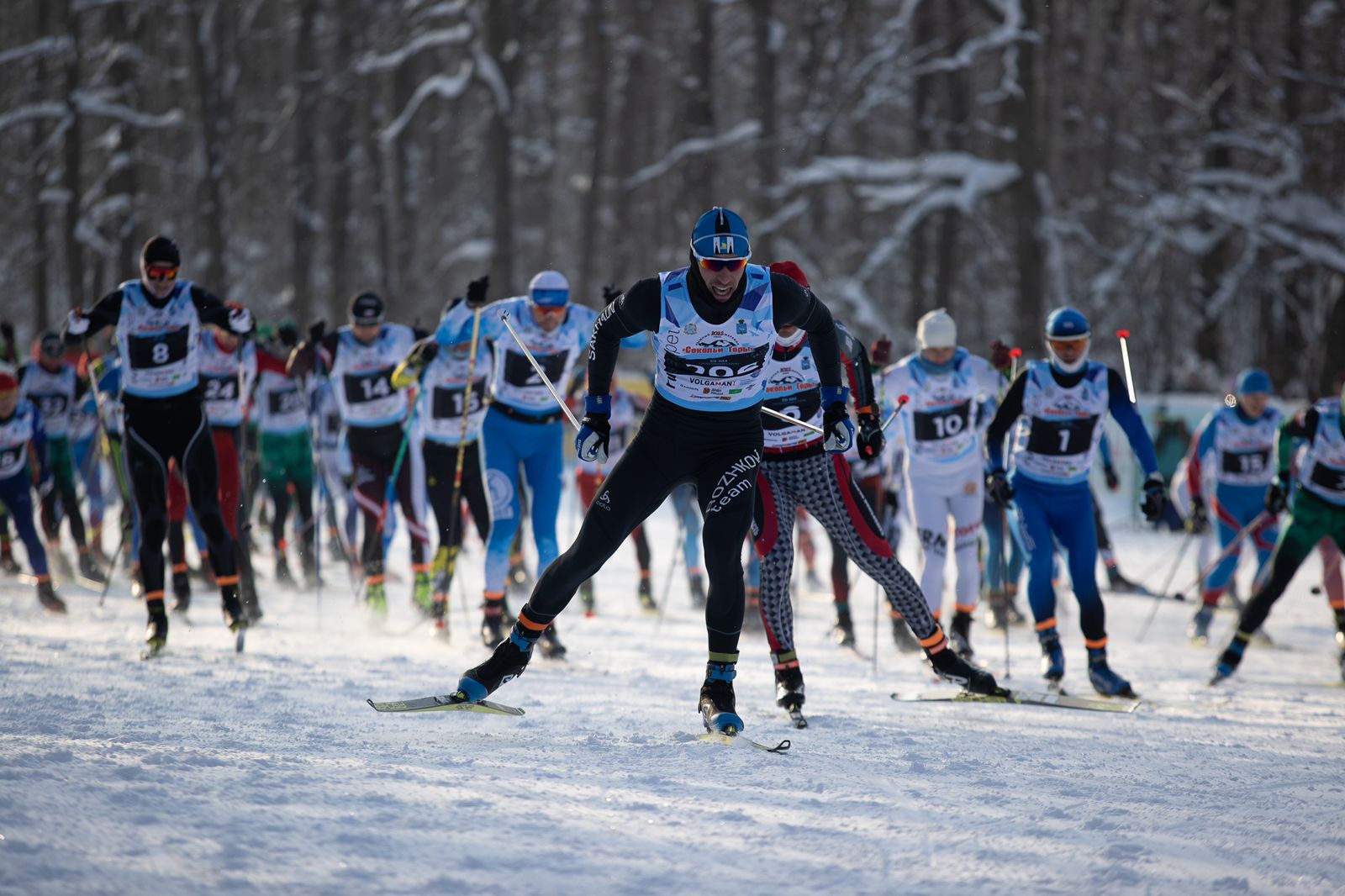 Спортивные события в марте. Самарский лыжный марафон «Сокольи горы». Лыжные гонки Сахалин марафон. Сокольи горы 2022. Самарский марафон 2022.